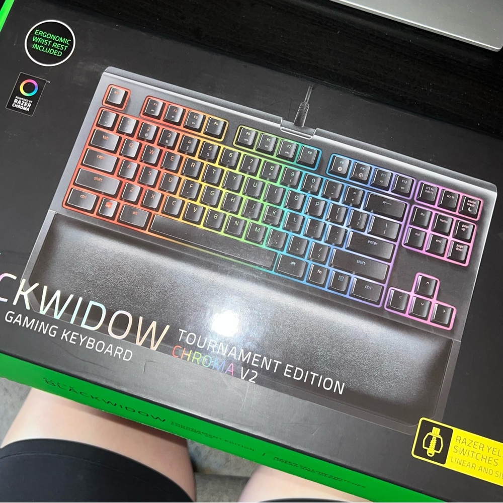 Razer BlackWidow Chroma V2 Gaming Keyboard